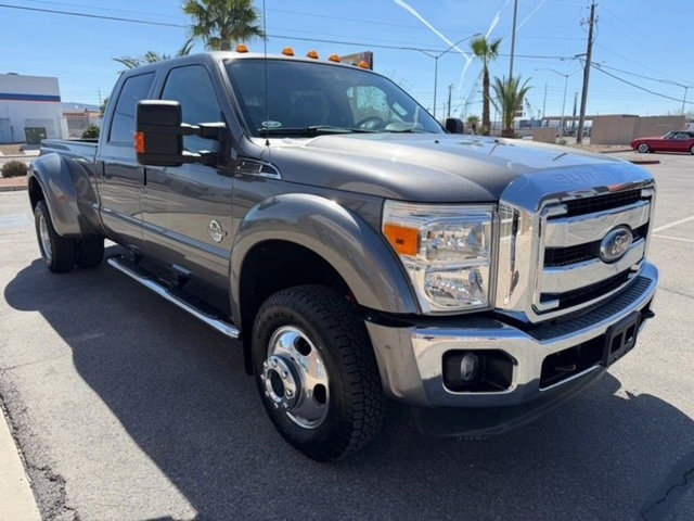 Used 2011 Ford F450 Lariat w/ Lariat Ultimate Pkg AWD/4WD image 2