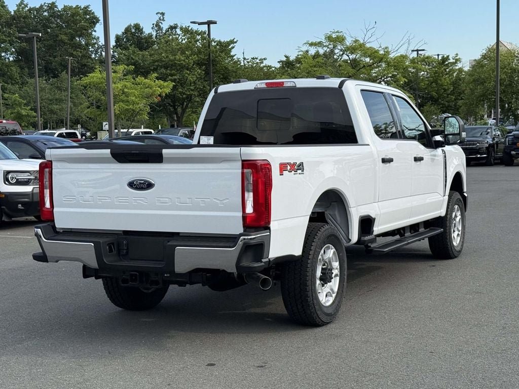 New 2026 Ford F250 XLT w/ FX4 Off-Road Package AWD/4WD image 2