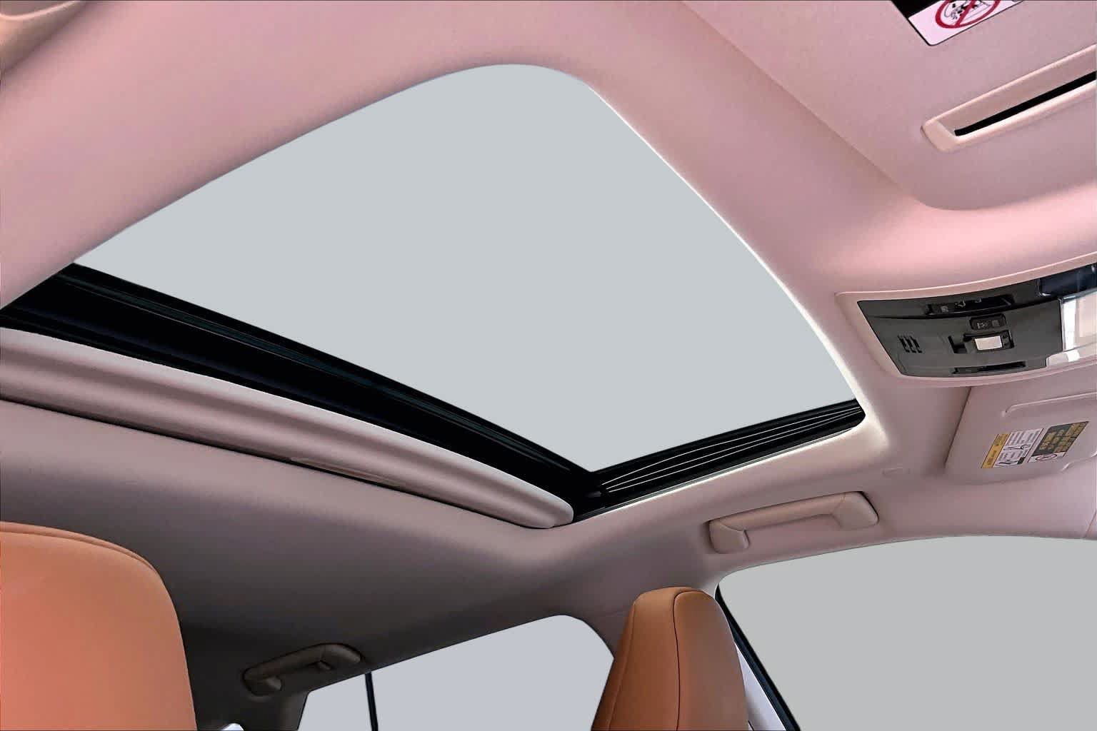 Certified 2022 Lexus RX 350L FWD w/ Premium Package image 14