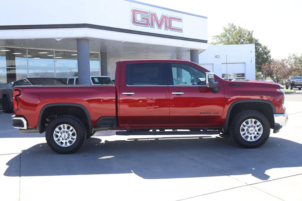 Used 2024 Chevrolet Silverado 3500 LTZ w/ LTZ Plus Package AWD/4WD image 7