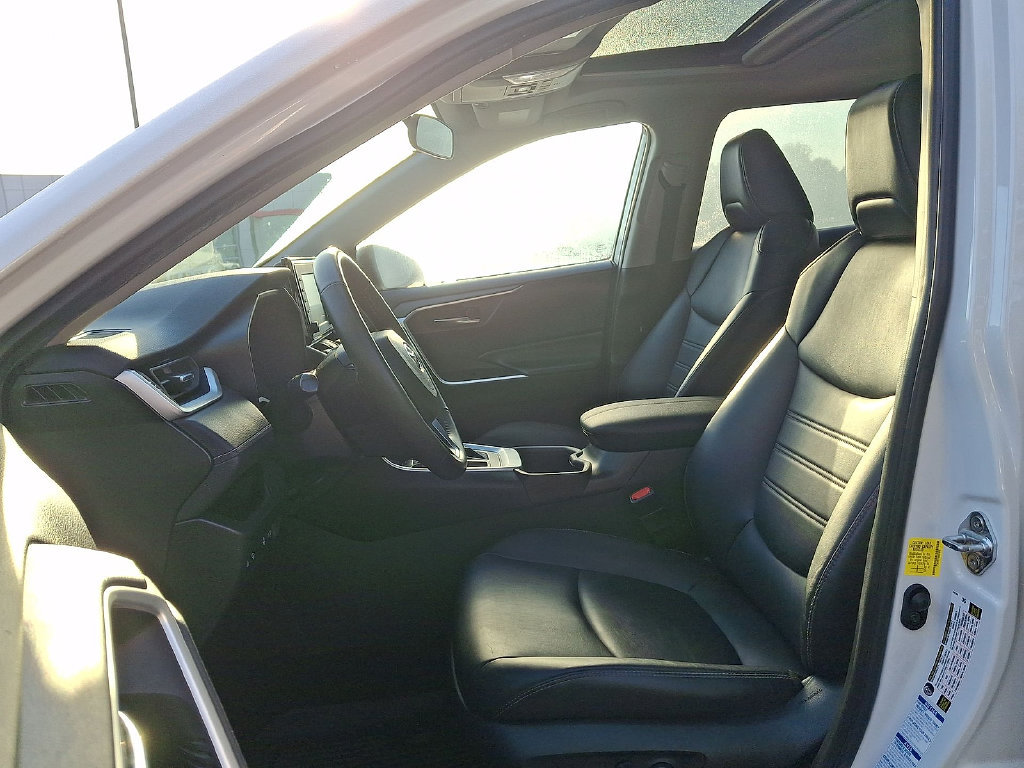 Certified 2022 Toyota RAV4 XLE Premium AWD/4WD image 14