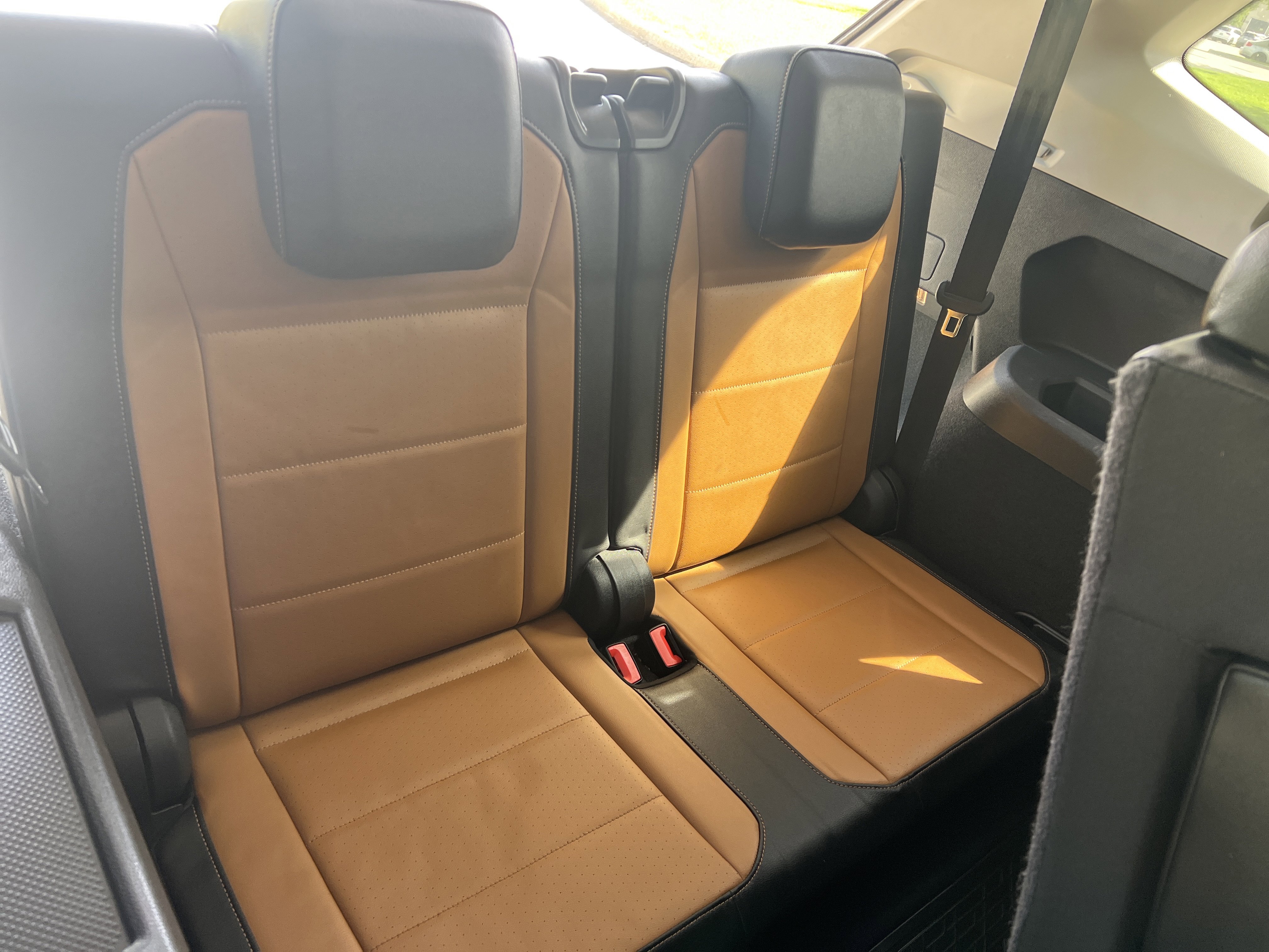 Used 2018 Volkswagen Tiguan SE image 29