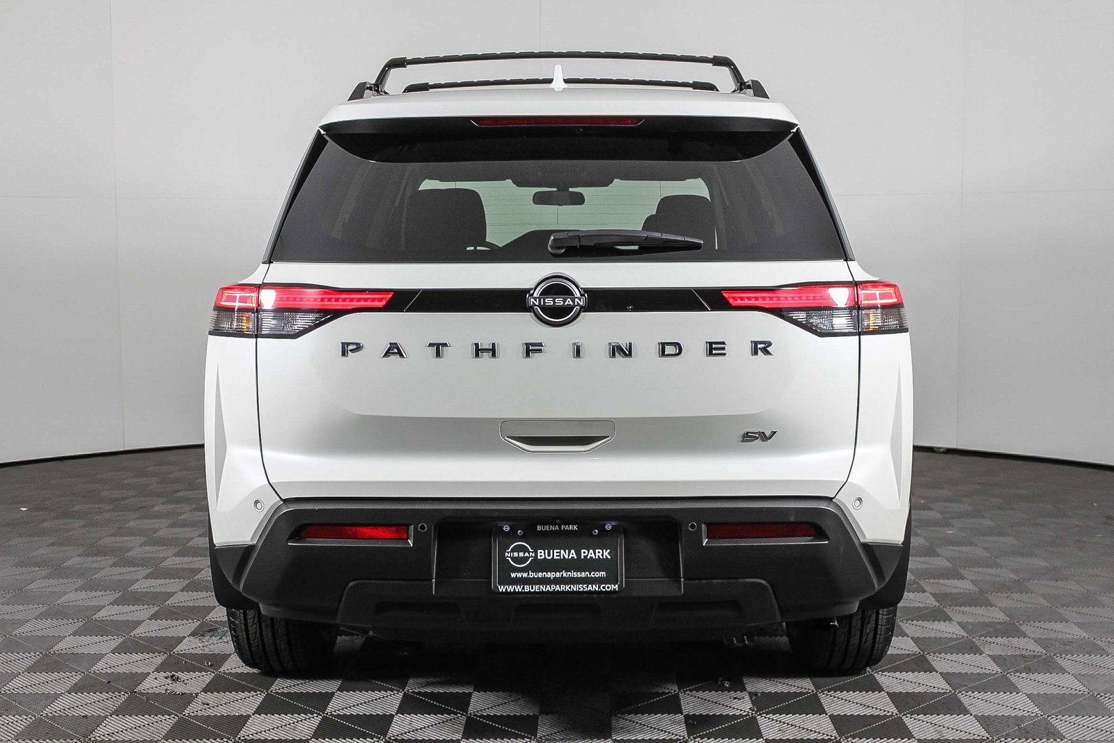 Used 2022 Nissan Pathfinder SV image 7
