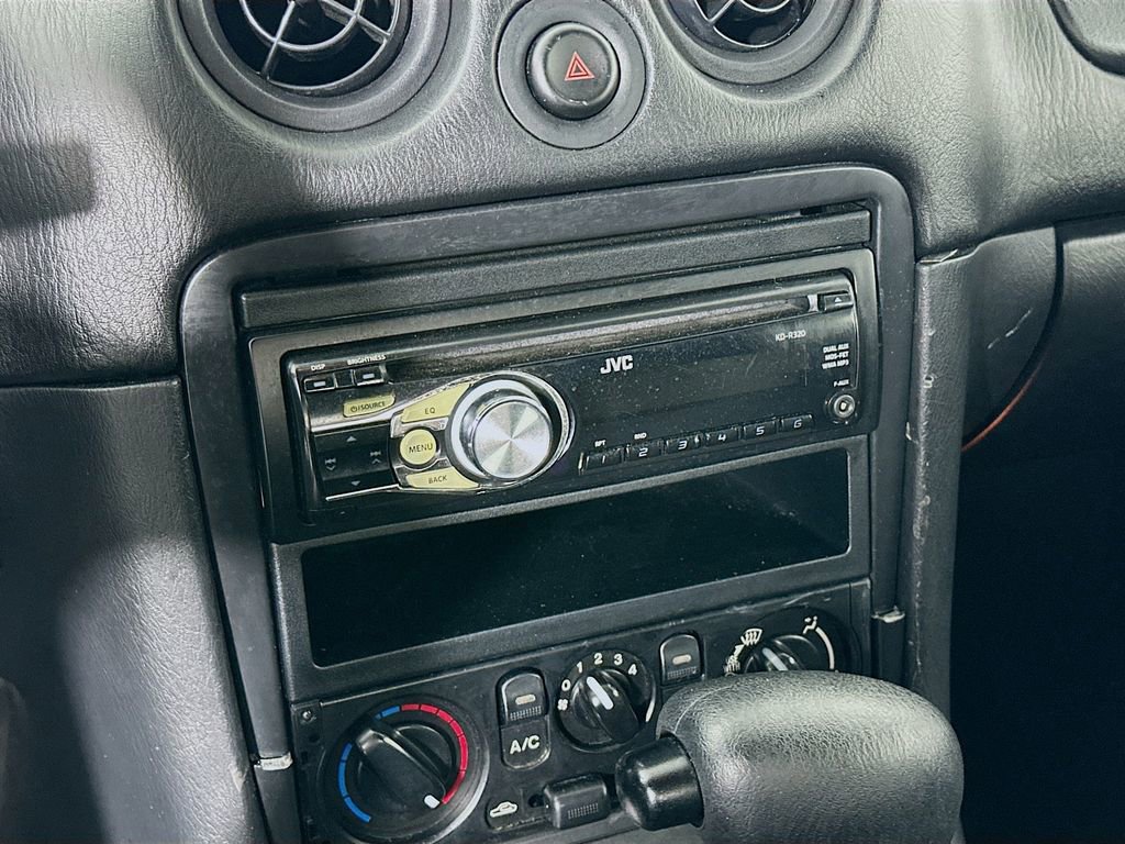 Used 2001 MAZDA MX-5 Miata image 18