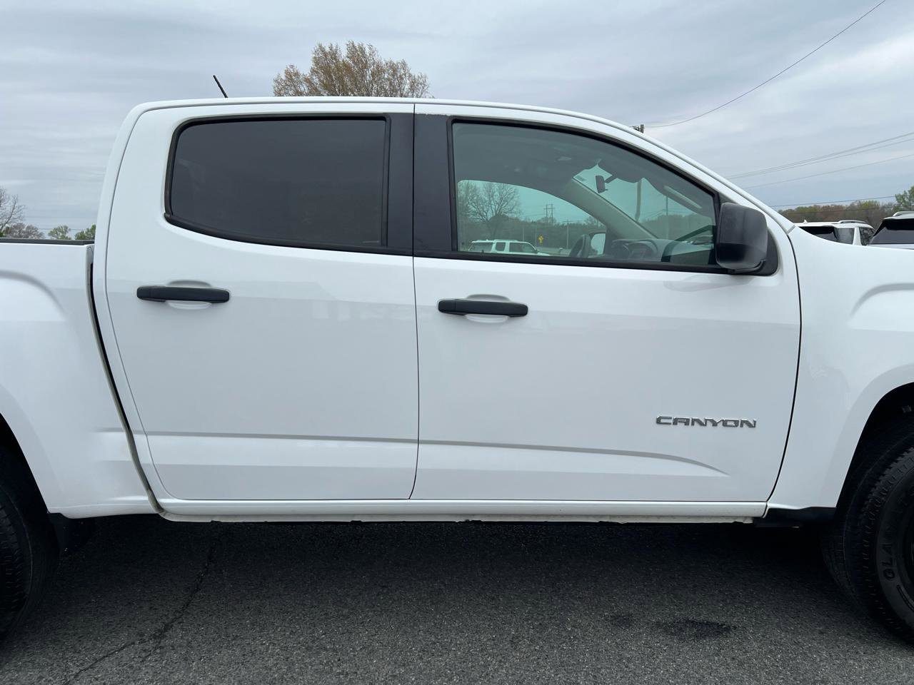 Used 2020 GMC Canyon 2WD Crew Cab w/ Convenience Package image 32