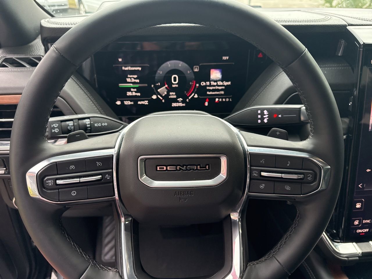 Used 2025 GMC Yukon XL Denali image 20