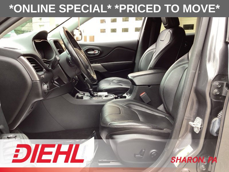 Used 2020 Jeep Cherokee Latitude Lux w/ Trailer Tow Group AWD/4WD image 19