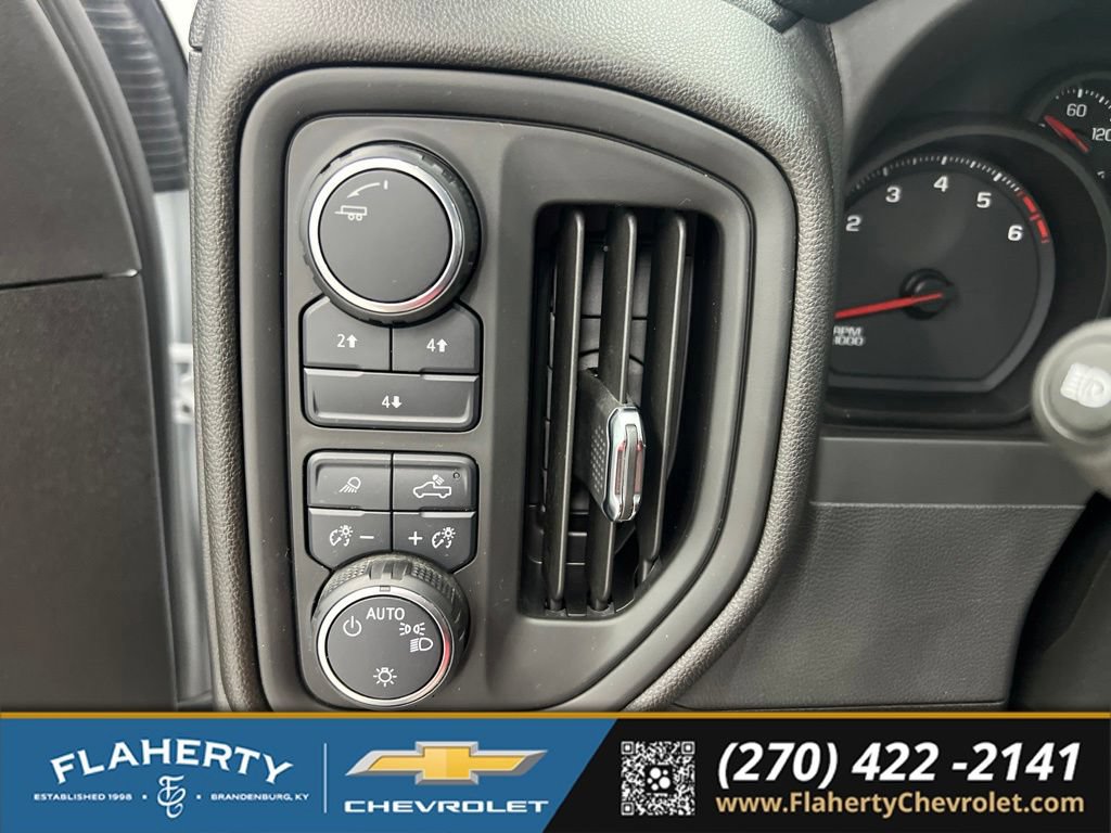 Used 2025 Chevrolet Silverado 2500 W/T w/ WT Convenience Package AWD/4WD image 19