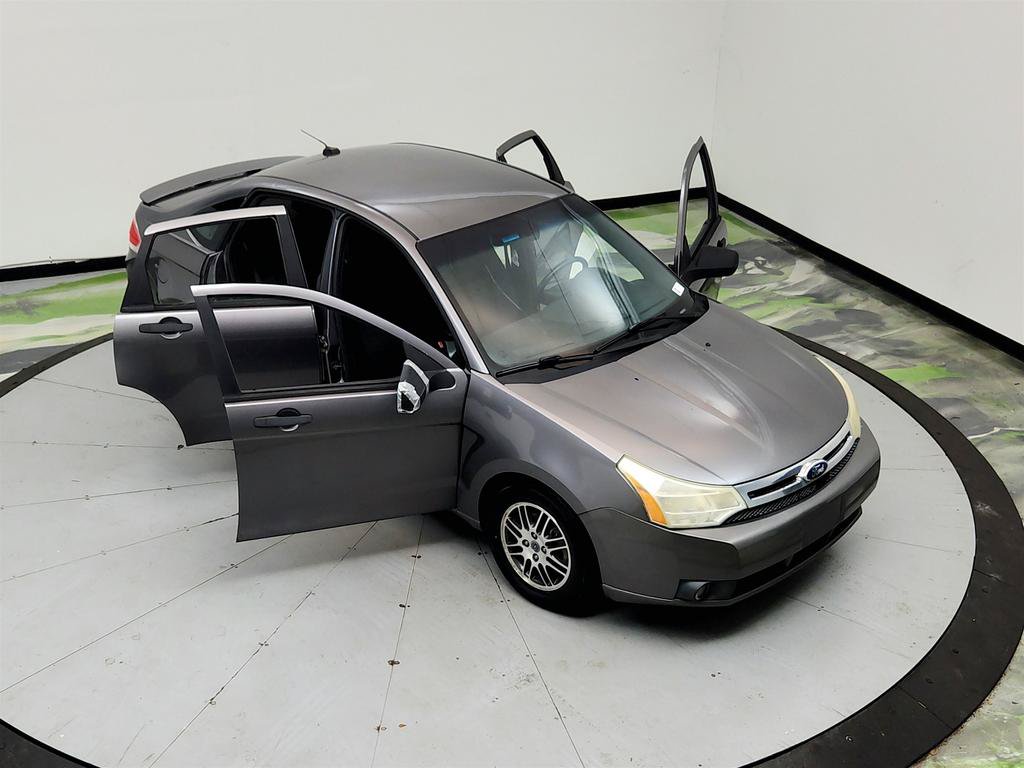 Used 2011 Ford Focus SE w/ 201A Rapid Spec Order Code FWD image 37