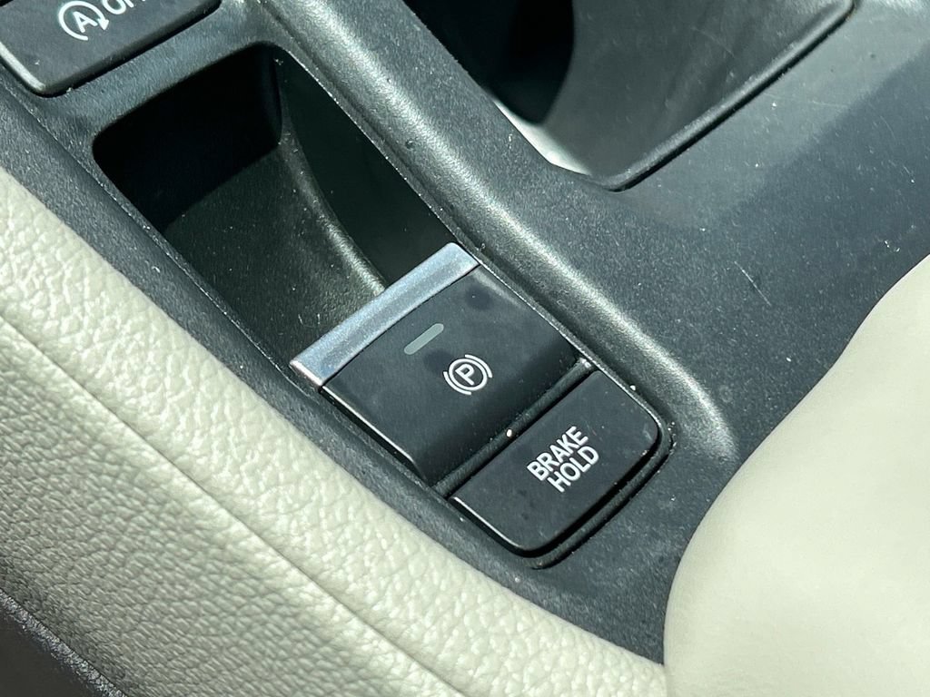 Used 2023 Honda Accord LX image 28