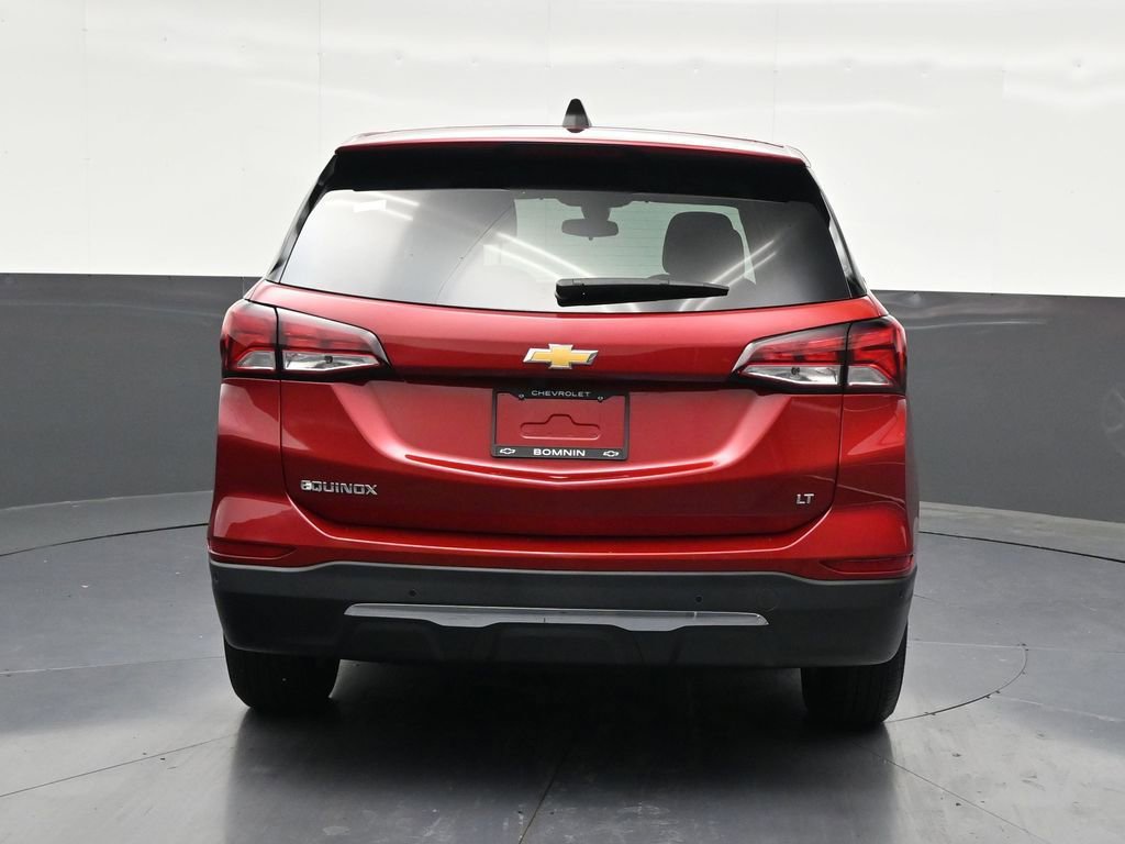 Used 2024 Chevrolet Equinox LT FWD image 4