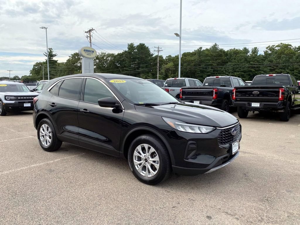 Used 2023 Ford Escape Active AWD/4WD image 1