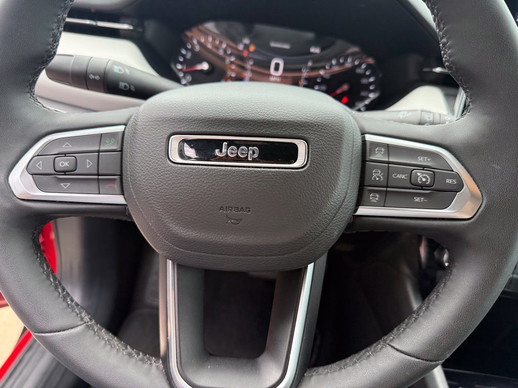 Used 2024 Jeep Compass Limited AWD/4WD image 28