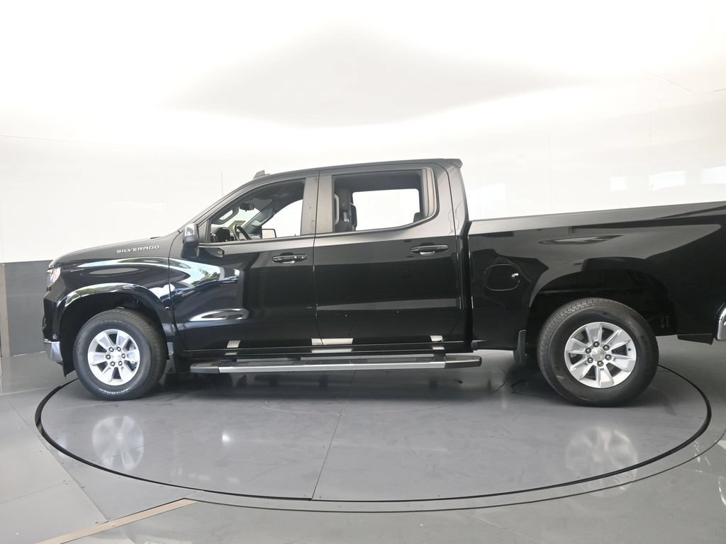 Used 2024 Chevrolet Silverado 1500 LT RWD image 3