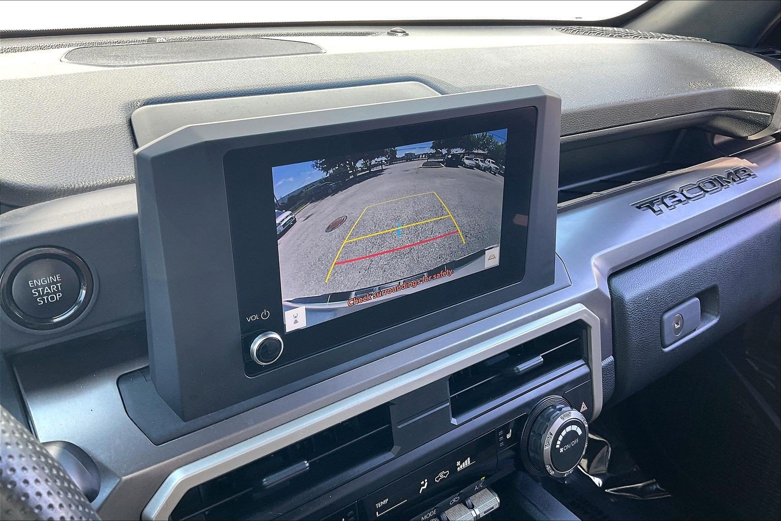 Used 2024 Toyota Tacoma SR5 AWD/4WD image 26