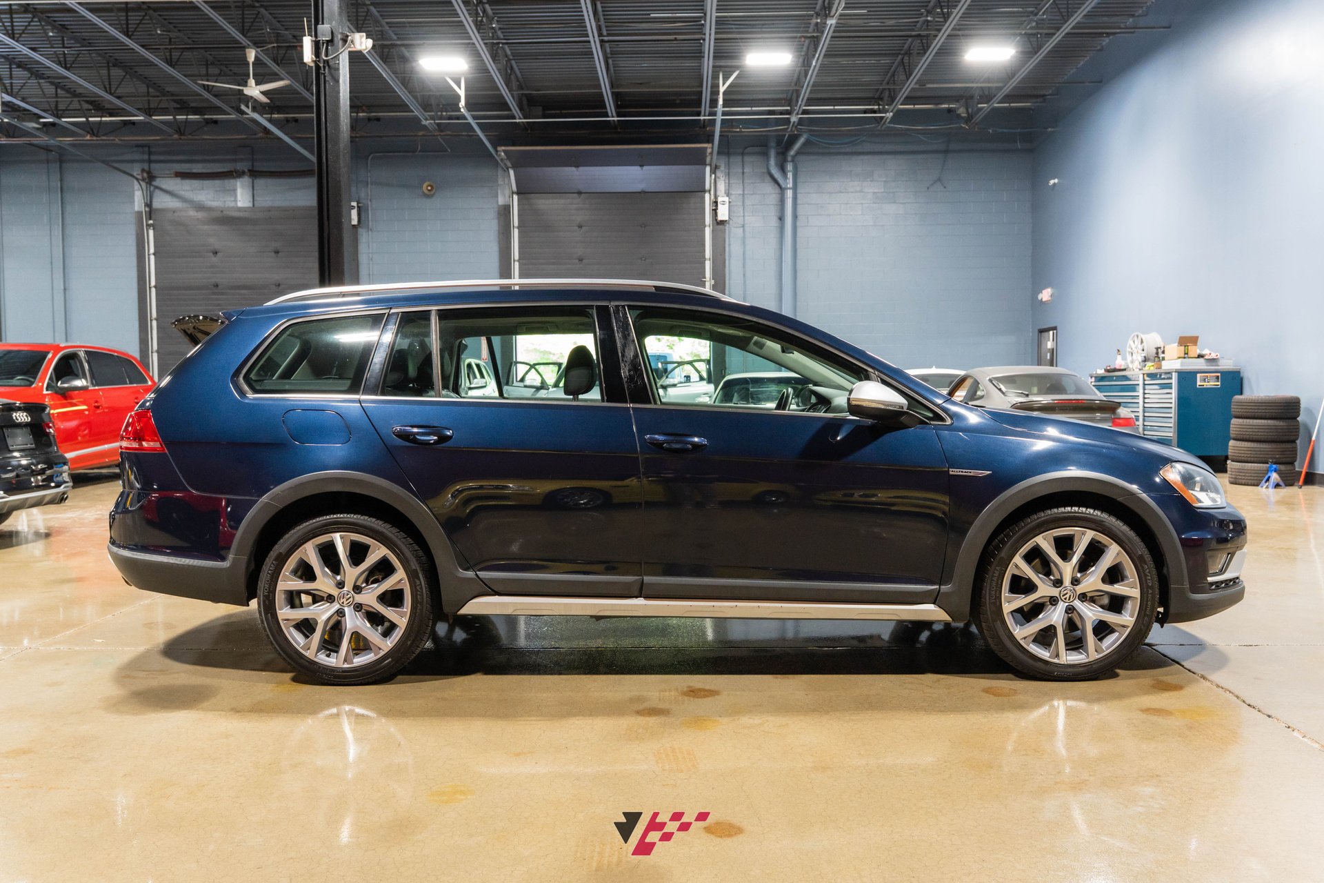 Used 2017 Volkswagen Golf Alltrack SEL AWD/4WD image 9