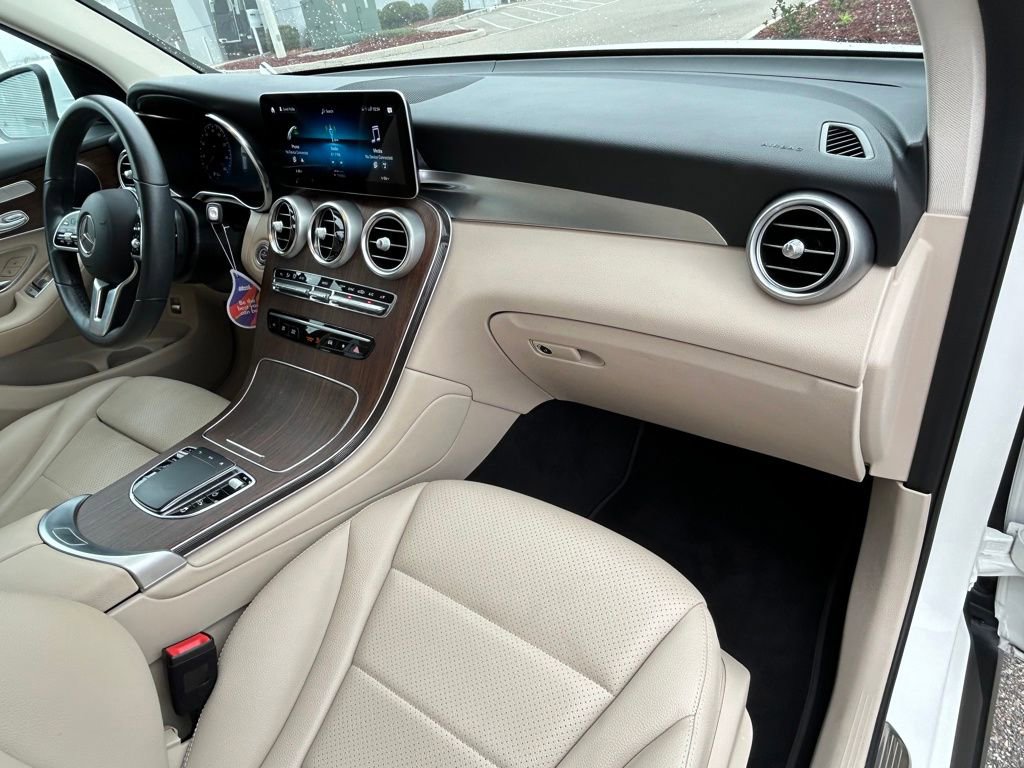 Used 2022 Mercedes-Benz GLC 300 image 37