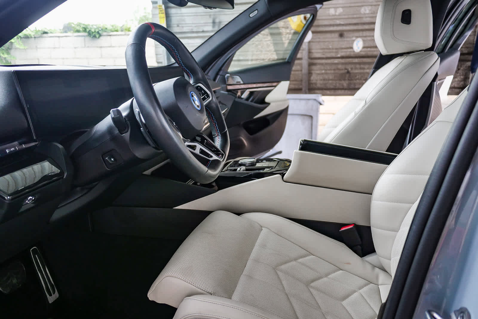 Used 2024 BMW i5 M60 w/ Premium Package AWD/4WD image 11