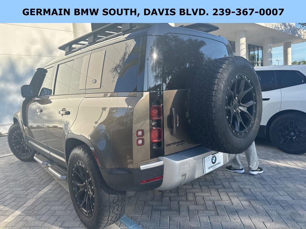 Used 2020 Land Rover Defender 110 SE image 10