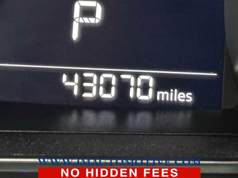 Used 2018 MAZDA MAZDA3 Grand Touring w/ Premium Equipment Package FWD image 22
