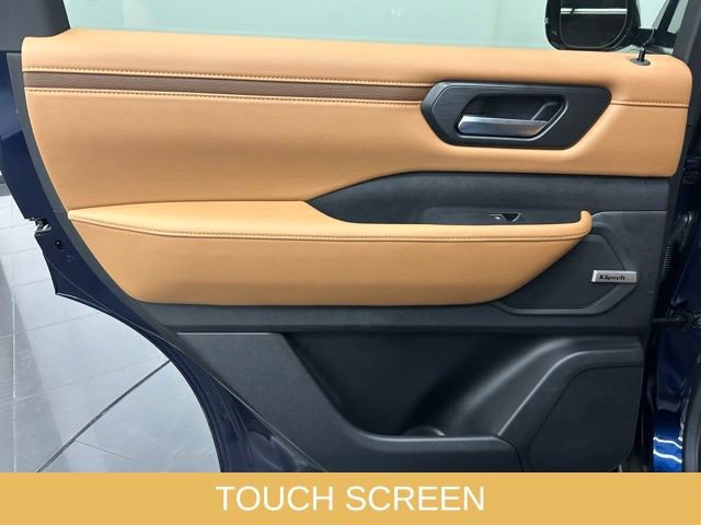 Used 2025 Nissan Armada SL w/ Captain's Chari Seat Package image 20