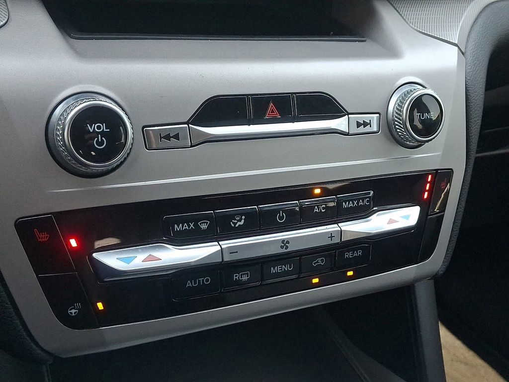 Certified 2023 Ford Explorer XLT w/ Equipment Group 202A AWD/4WD image 17