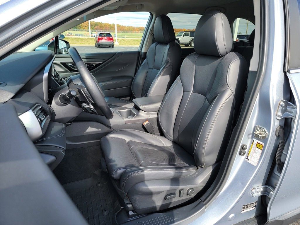 Used 2020 Subaru Outback Limited image 29
