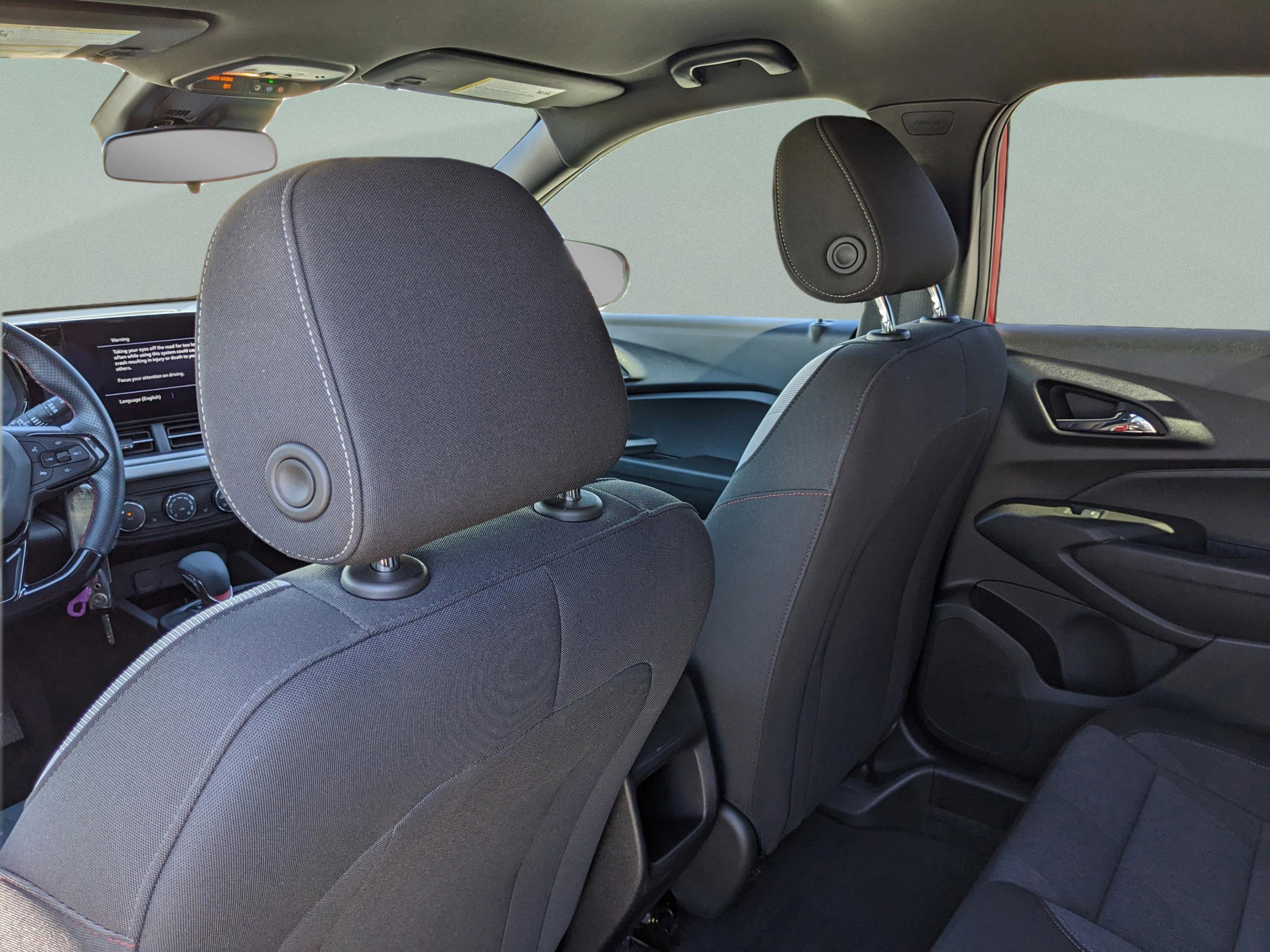 Used 2024 Chevrolet Trax RS image 15