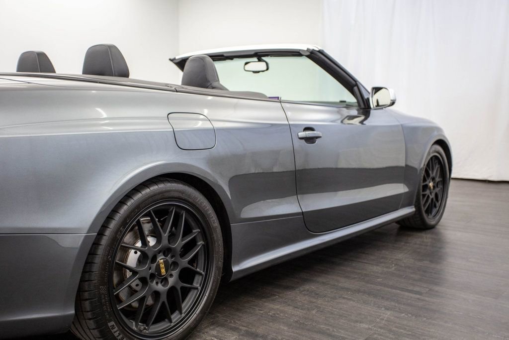 Used 2014 Audi RS 5 Cabriolet image 29