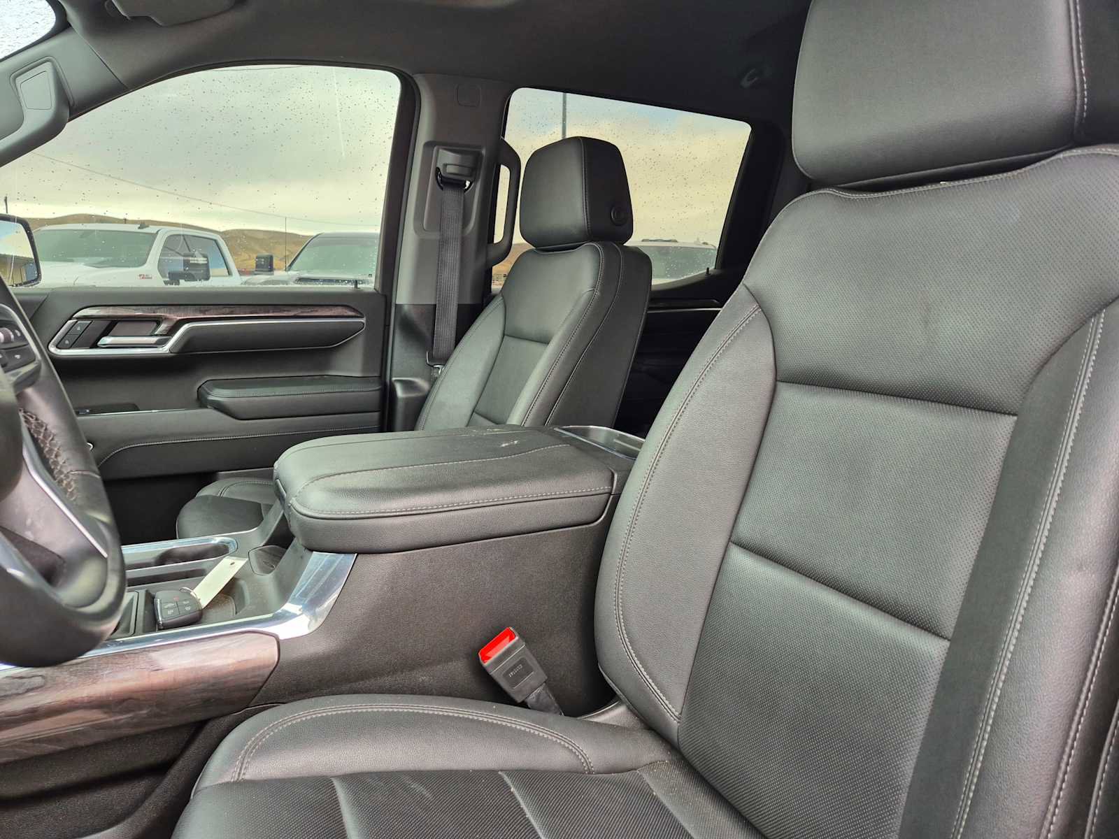 Used 2025 Chevrolet Silverado 1500 LTZ w/ Technology Package AWD/4WD image 10