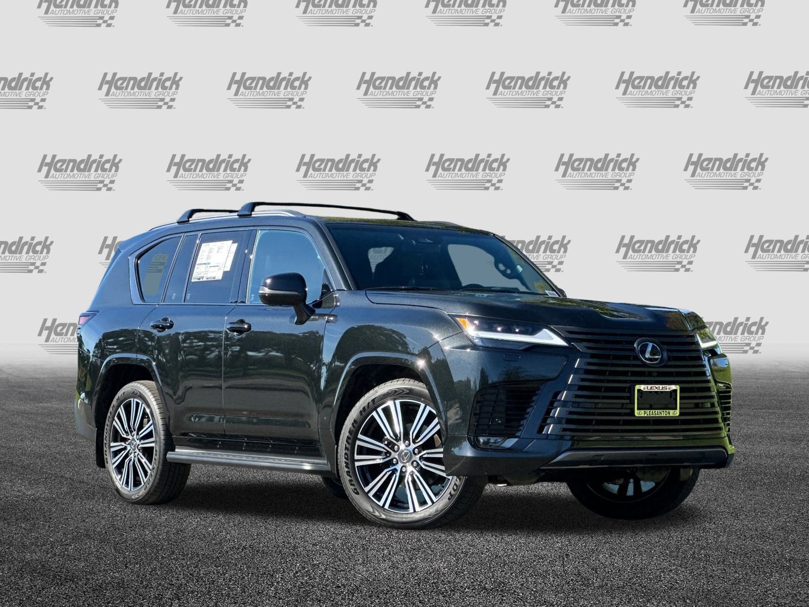 New 2025 Lexus LX 600 4WD w/ Luxury Package image 2