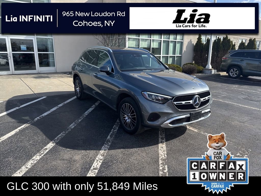 Used 2023 Mercedes-Benz GLC 300 4MATIC image 1