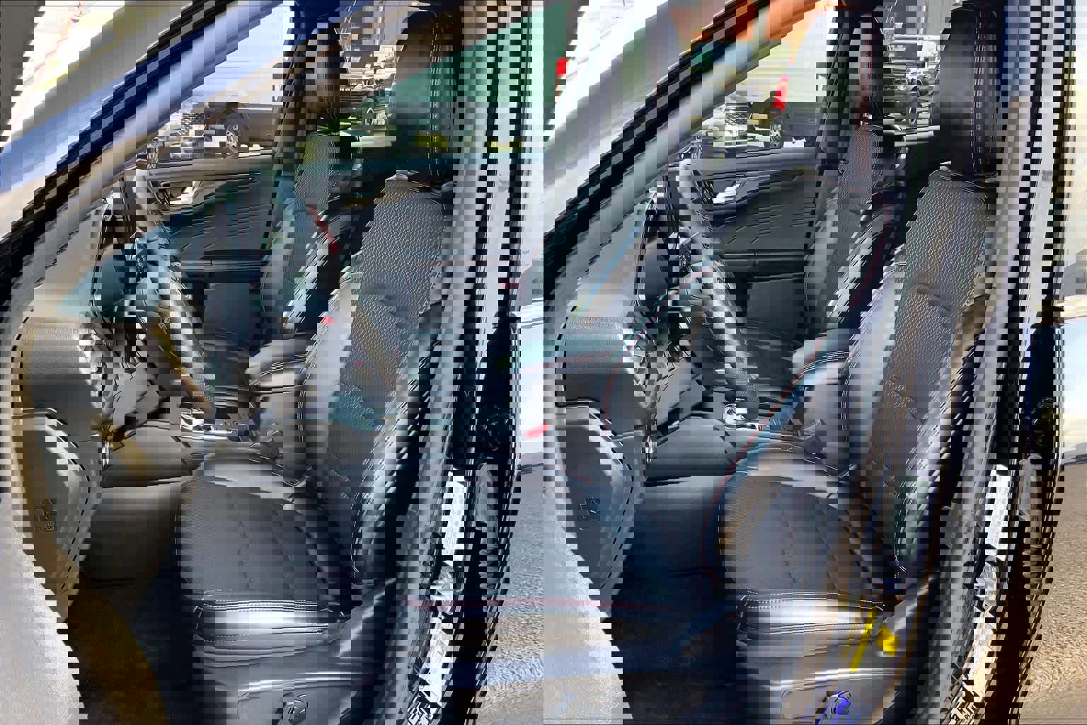 Used 2024 Ford Escape ST-Line w/ Tech Pack #1 image 7