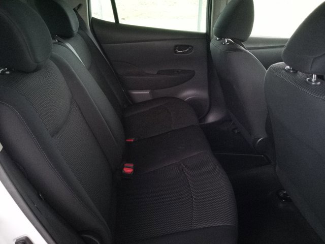 Used 2017 Nissan Leaf S image 13