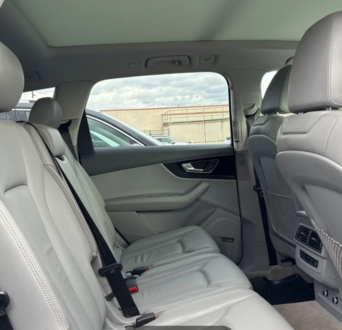 Used 2018 Audi Q7 3.0T Premium Plus w/ Premium Plus Package image 11