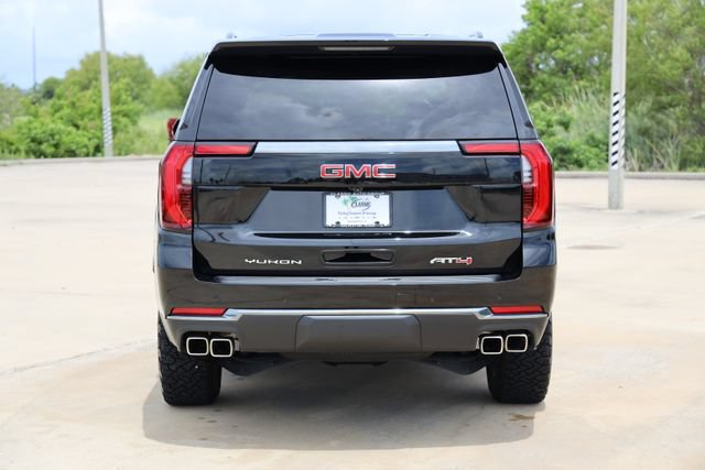Used 2025 GMC Yukon AT4 AWD/4WD image 7