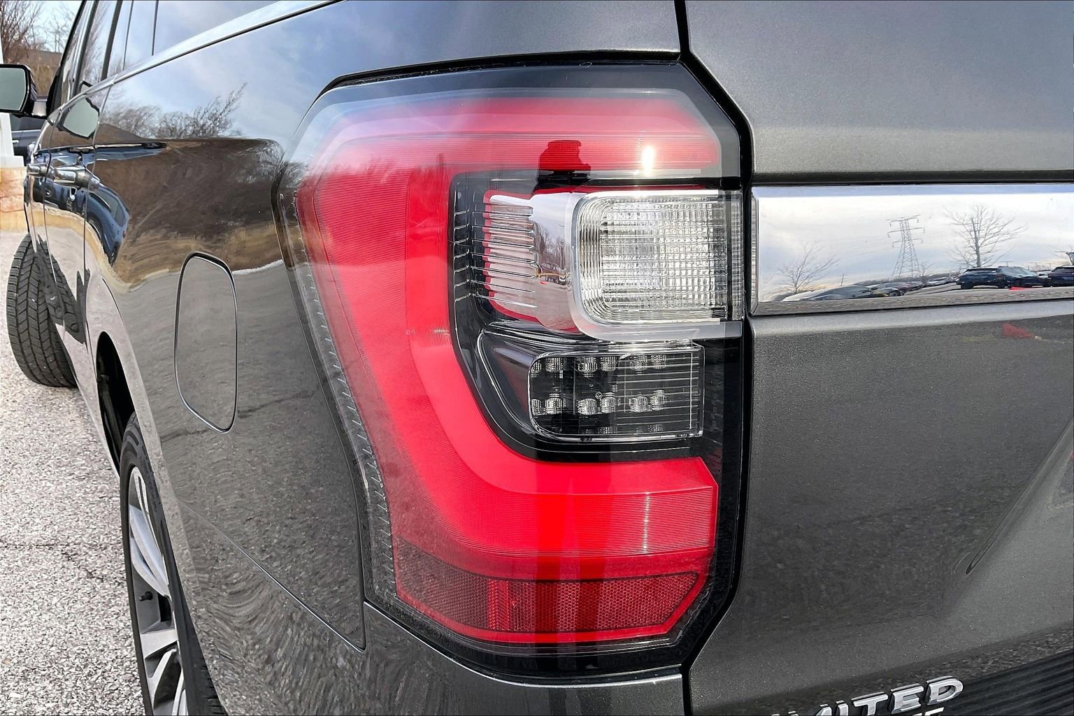 Used 2021 Ford Expedition Max Limited image 26