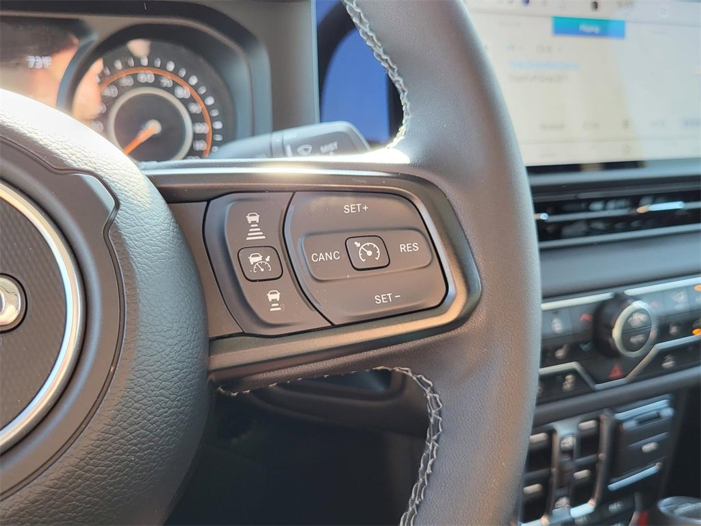 Used 2025 Jeep Gladiator Rubicon w/ Convenience Group image 22