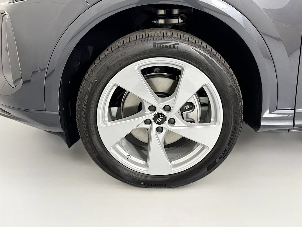 Used 2026 Audi Q5 Premium AWD/4WD image 32