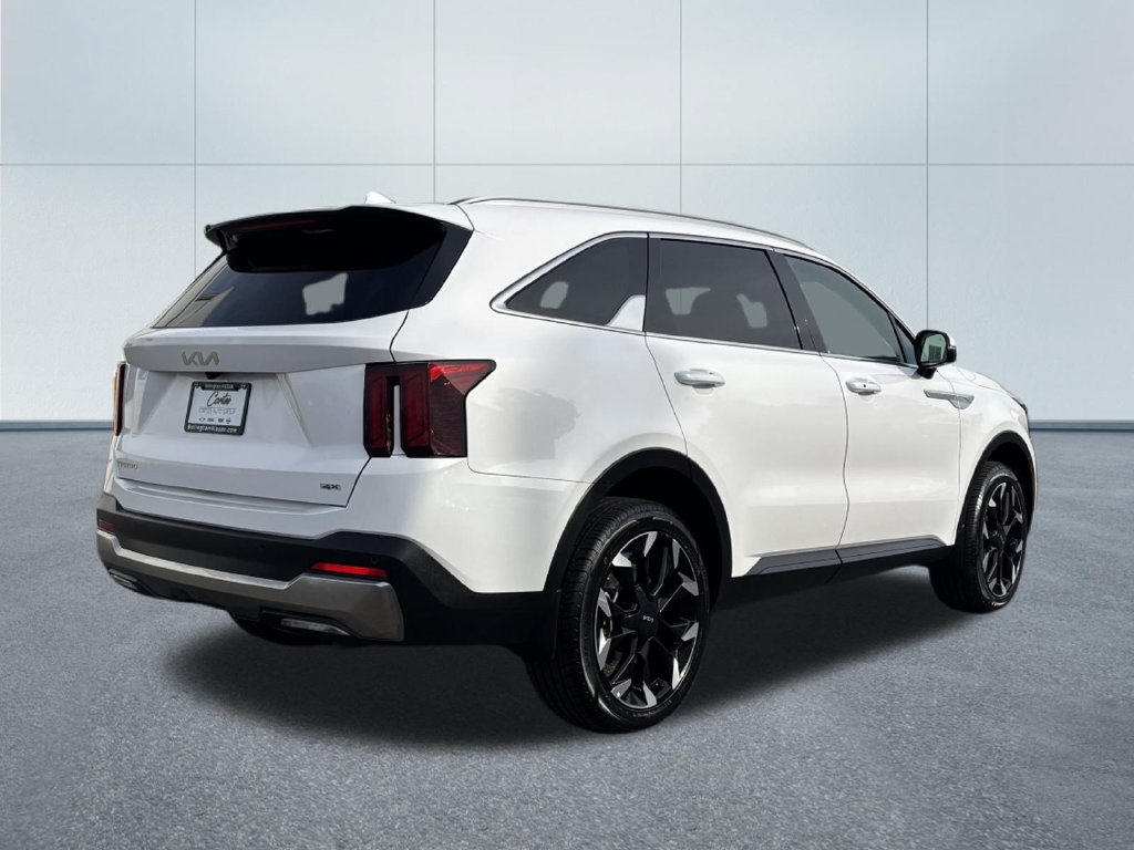 Used 2025 Kia Sorento EX AWD/4WD image 7