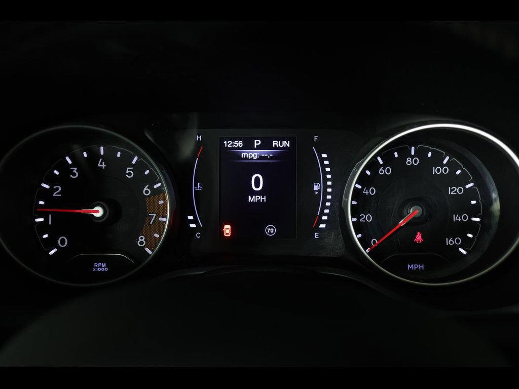 Used 2018 Jeep Compass Latitude w/ Cold Weather Group AWD/4WD image 18