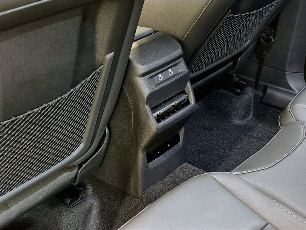 New 2026 Audi Q3 quattro 2.0T AWD/4WD image 17