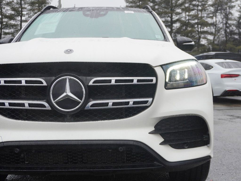 Used 2021 Mercedes-Benz GLS 580 4MATIC w/ Exclusive Trim Package image 20