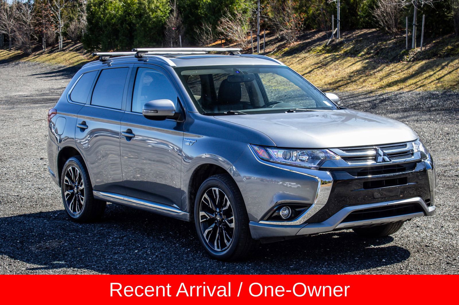 Used 2018 Mitsubishi Outlander 4WD Plug-In Hybrid image 10