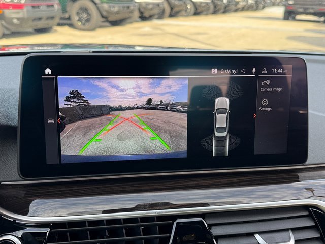 Used 2023 BMW 530i xDrive w/ Premium Package image 25