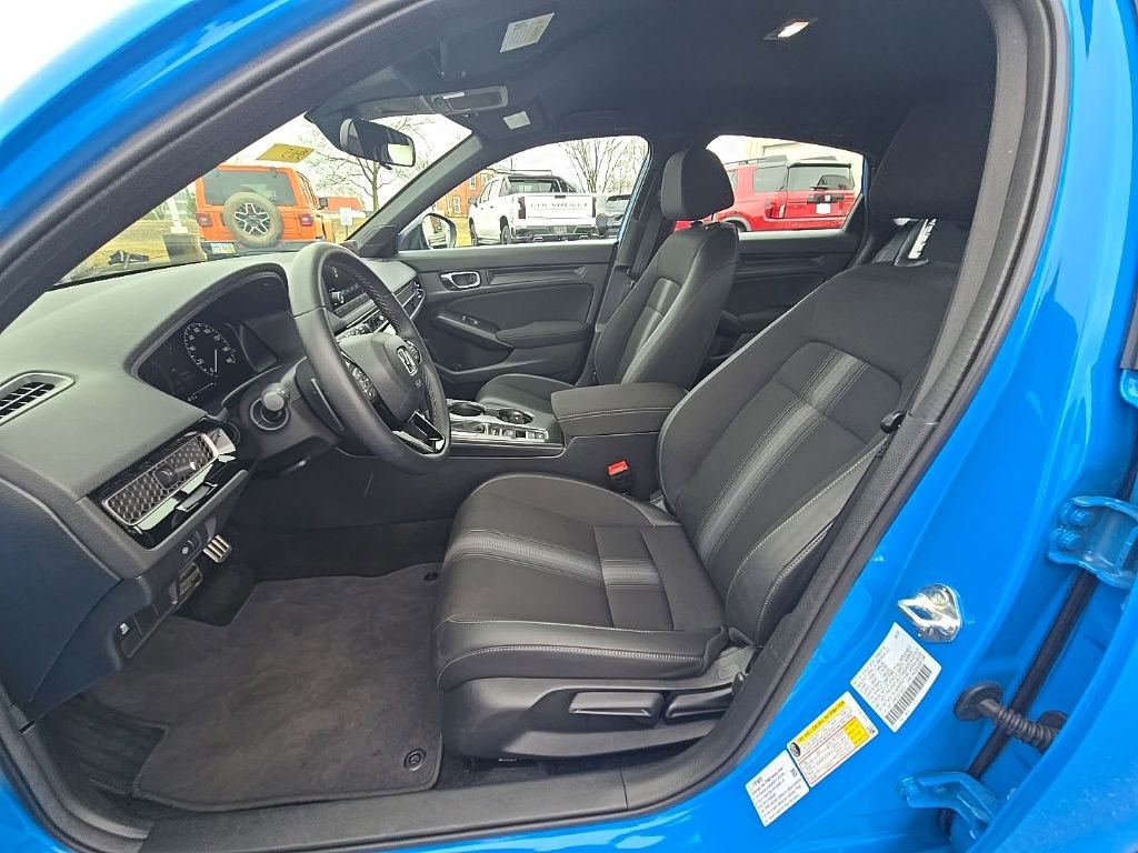 Used 2025 Honda Civic Sport image 14
