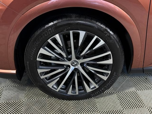 Certified 2023 Lexus RX 350 Premium Plus w/ Cold Area Package AWD/4WD image 19