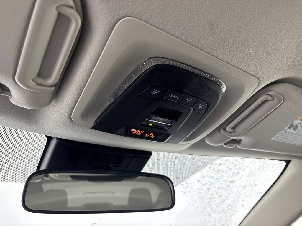 Used 2025 Toyota Corolla LE w/ LE Premium Package image 23