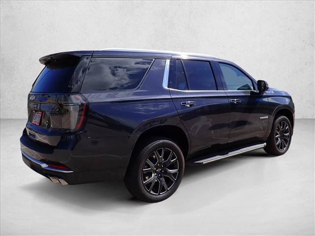 Used 2025 Chevrolet Tahoe High Country AWD/4WD image 3