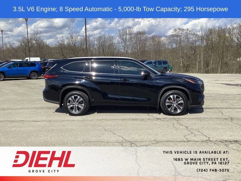 Used 2022 Toyota Highlander XLE AWD/4WD image 8